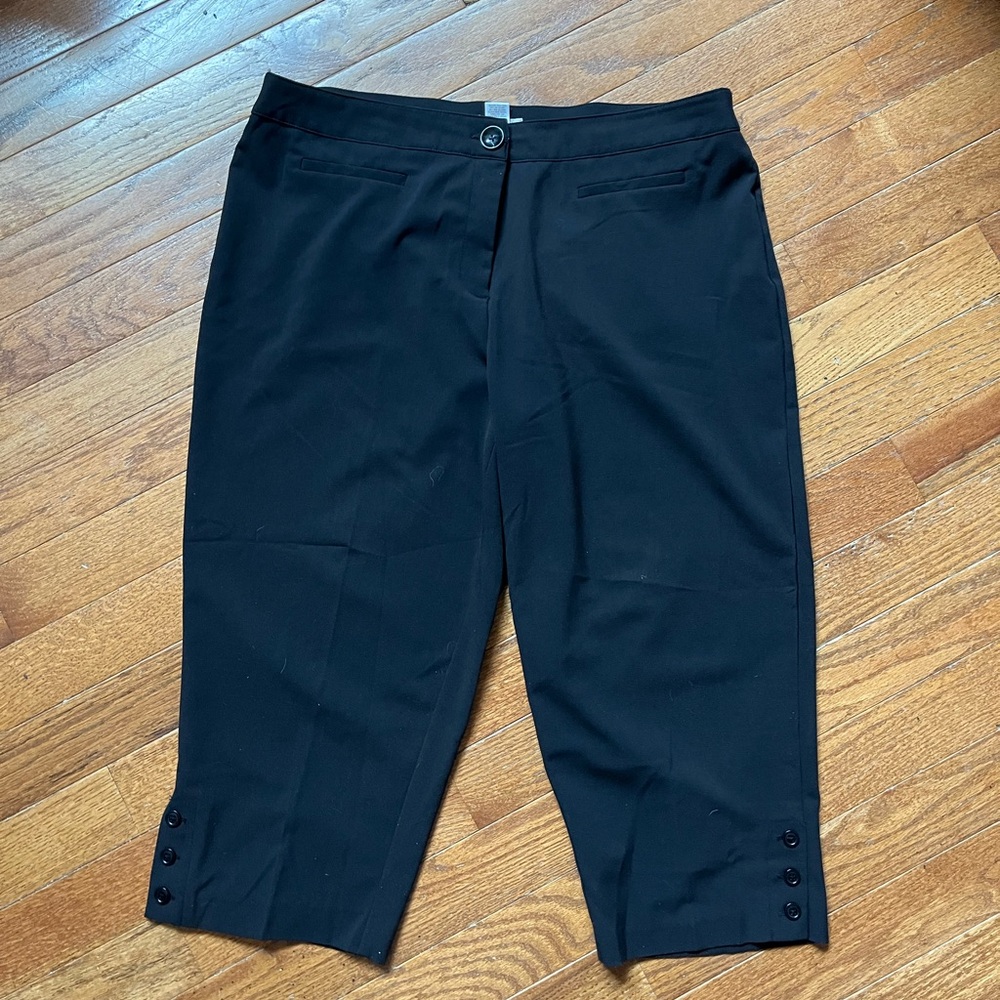Roz & Ali Black Cropped Pants with Button Detail, Size 18W